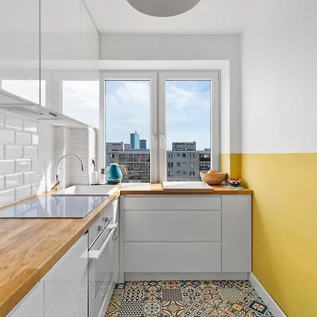 To Host - Muranow Sunset *