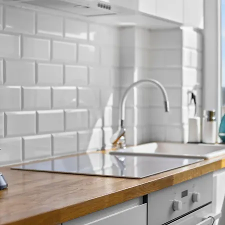 To Host - Muranow Sunset Varşova